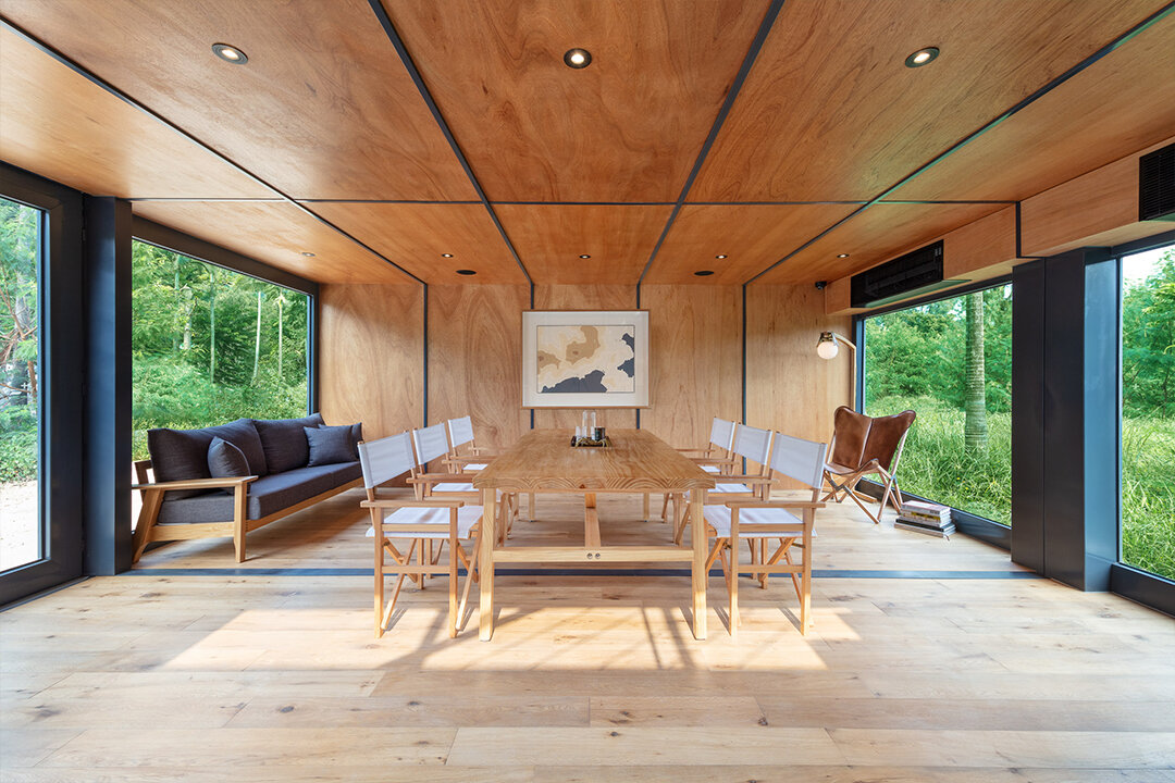 Фото: aworkofsubstance.com