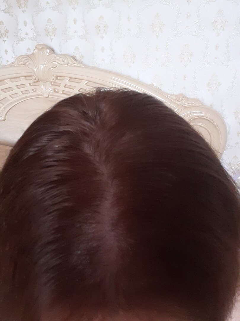 Пасмурный день клонится к вечеру. В таком освещении я также пыталась увидеть пепел, но его нет!