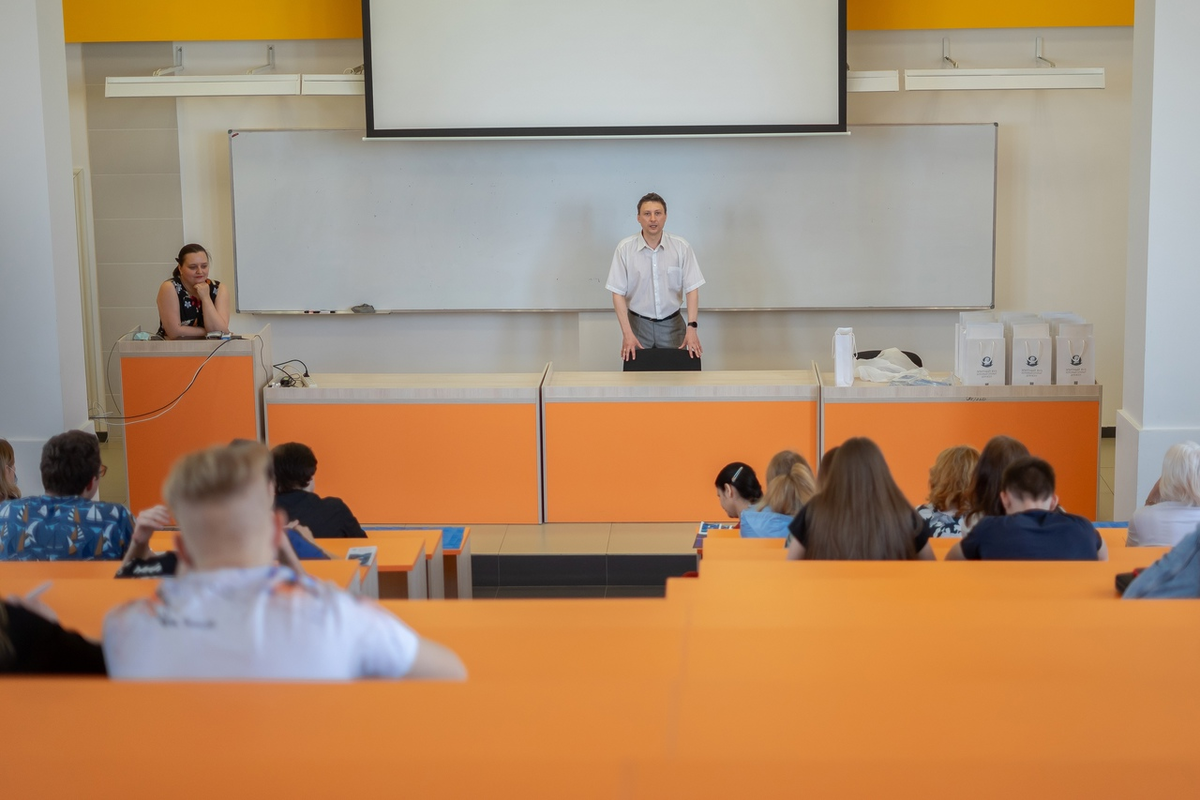 Фото из группы https://vk.com/math_yargu