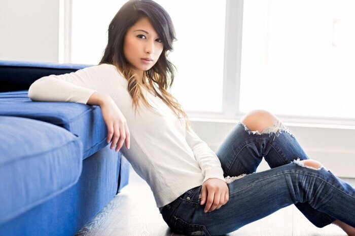 Теперь в КНДР рваные джинсы под запретом. / Фото: www.backbook.me