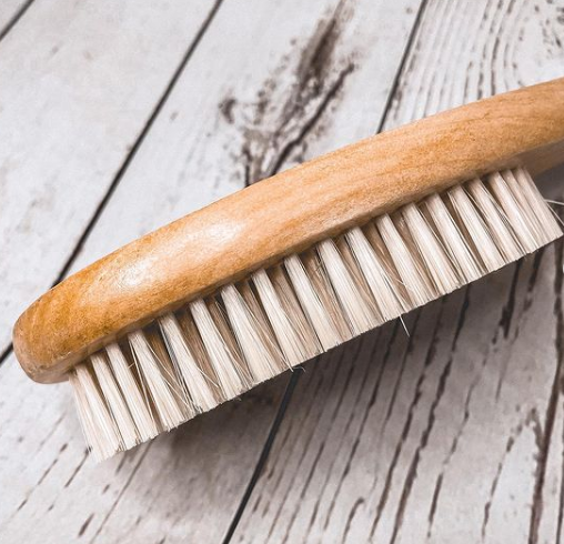 Массажная щётка из Fix Price