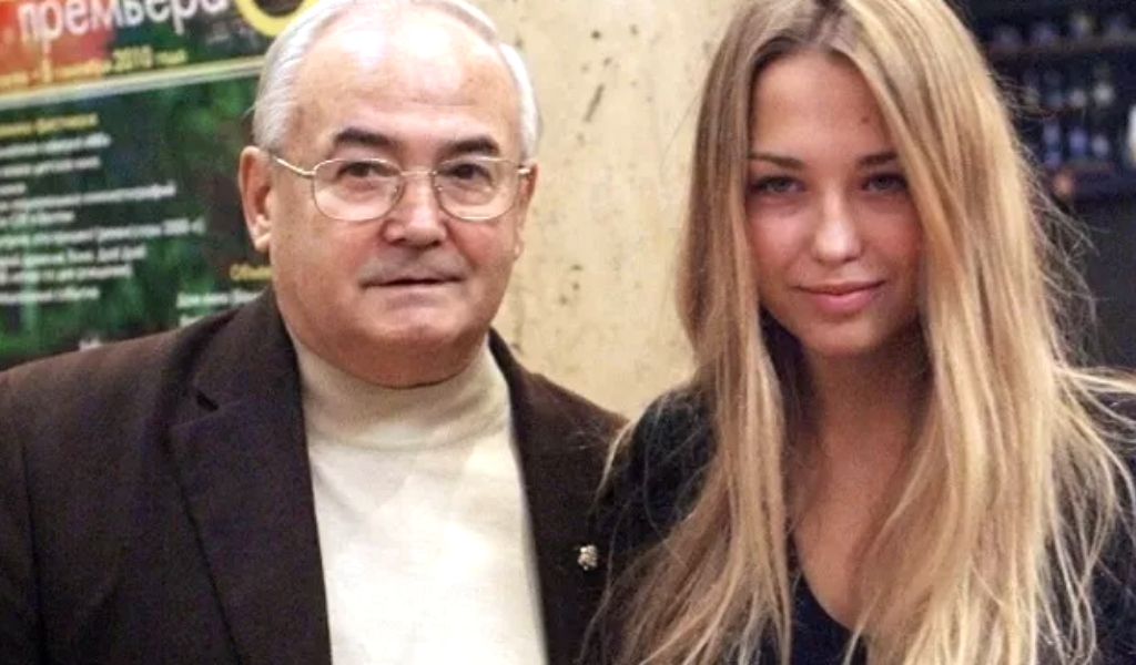 Аглая Шиловская с дедушкой Всеволодом Шиловским