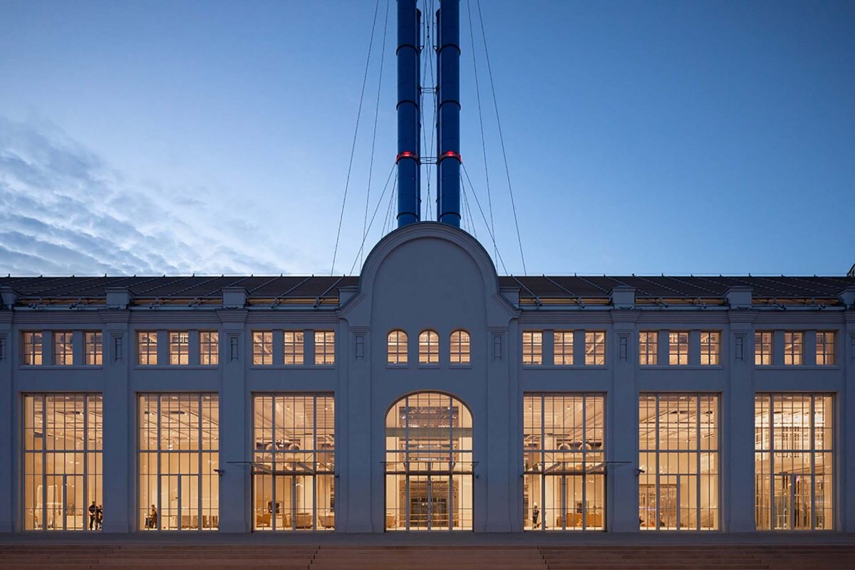 Дом культуры ГЭС-2 на Болотной набережной