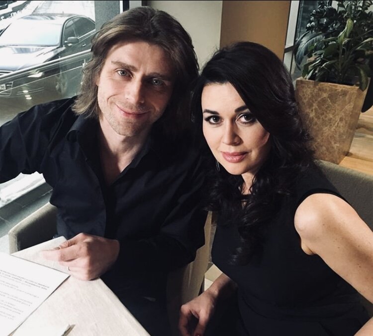 Анастасия Заворотнюк со своим мужем Петром Чернышевым