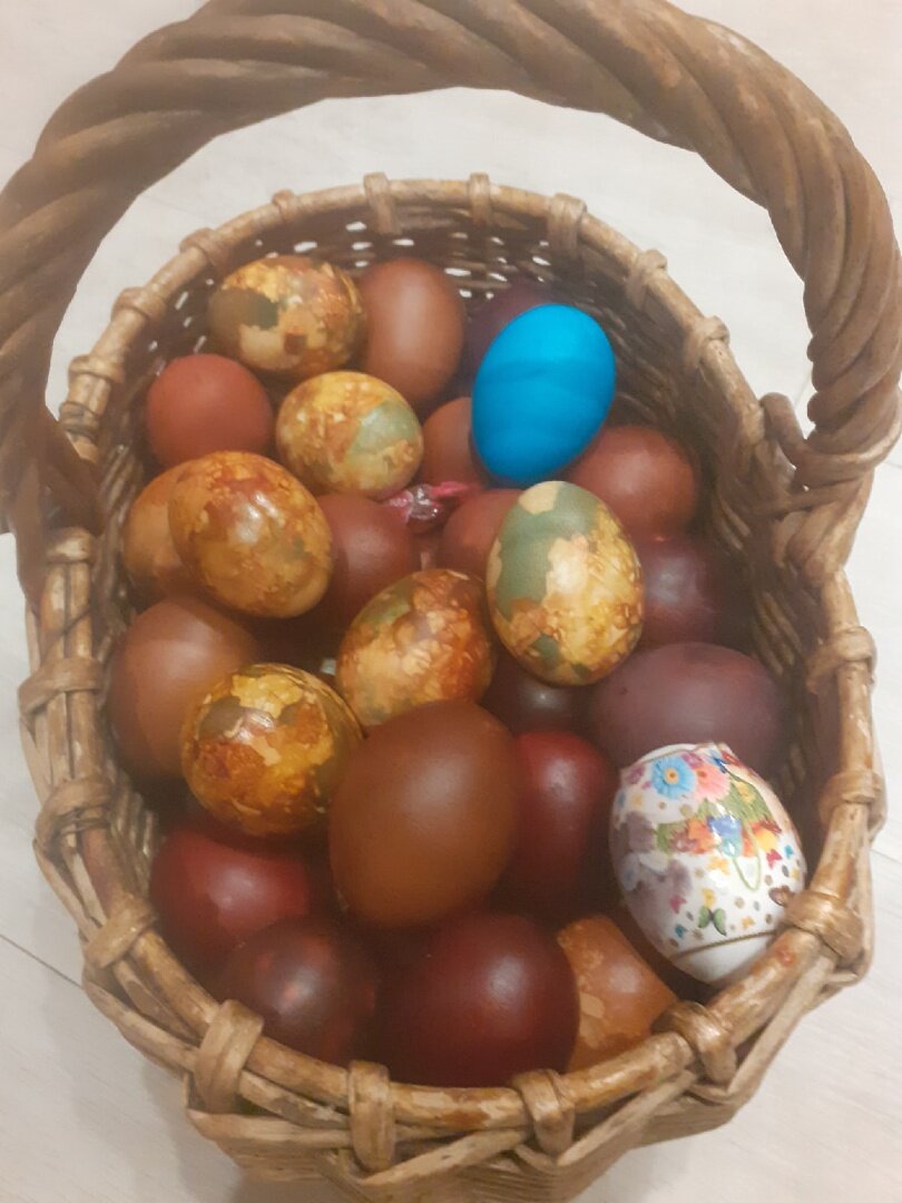 Славкина добыча! Конфеты были съедены моментально!