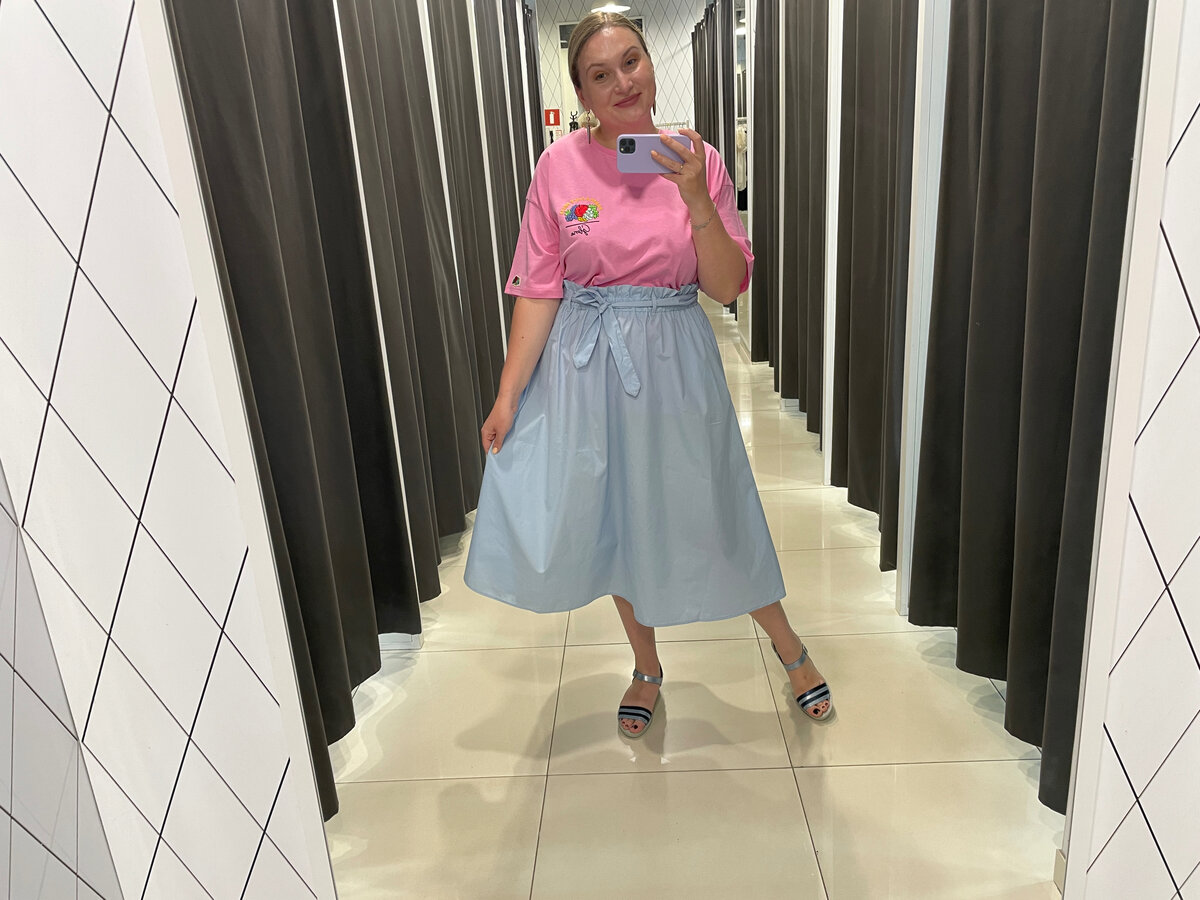 Юбка 2199 руб, футболка 1199 руб