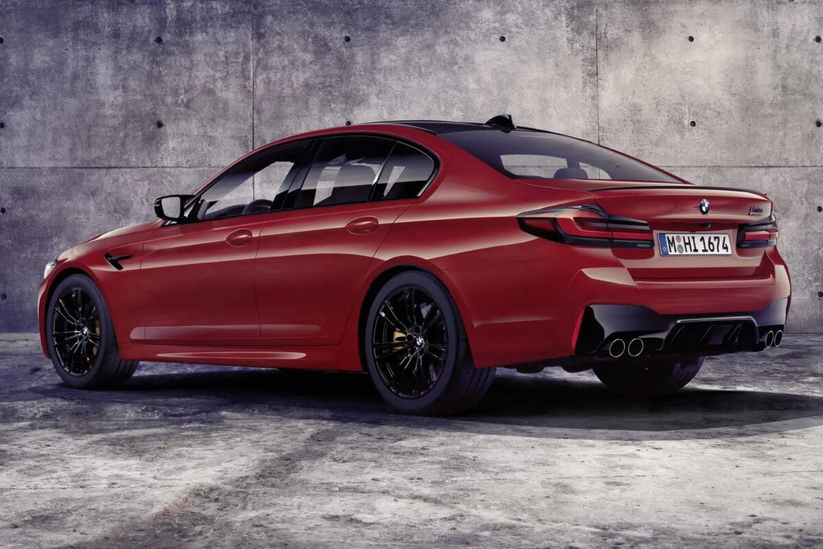 BMW M5 COMPETITION 2022