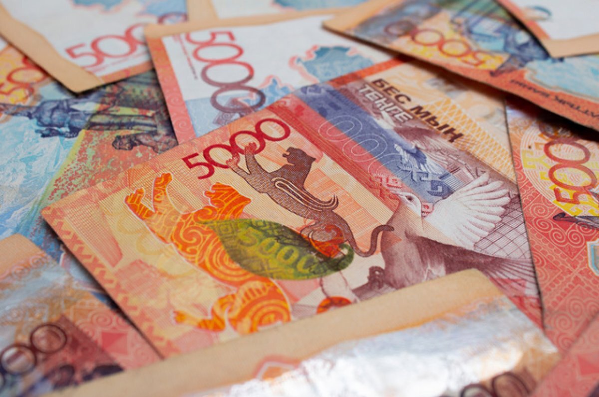    Между Россией, ЕС и Китаем. Что происходит в экономике Казахстана?