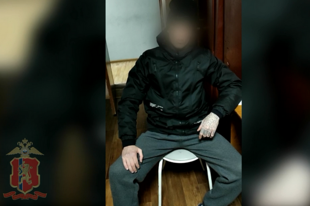    По данным следствия, мужчина, зная, что его знакомая 22-летняя девушка ждет ребенка, неоднократно занимался рукоприкладством.