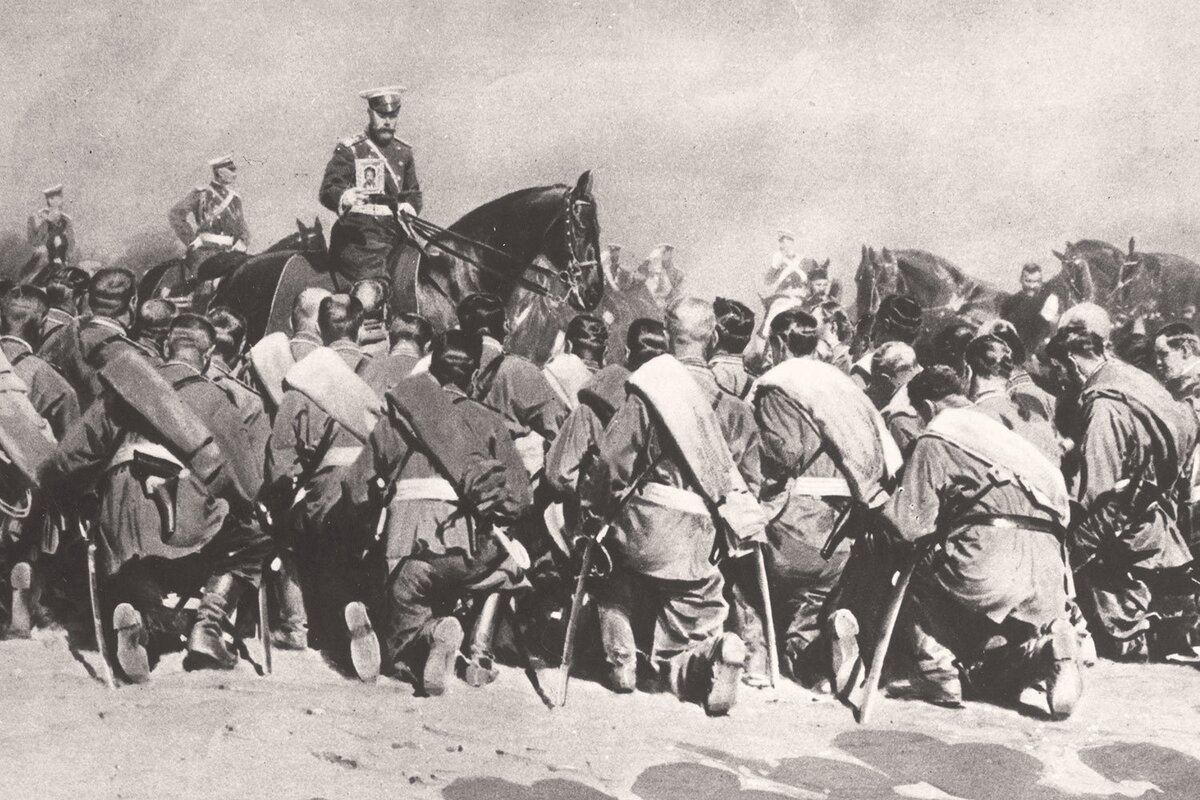 Император Николай II с иконой благословляет 148-й каспийский полк, 10 августа 1905 г.