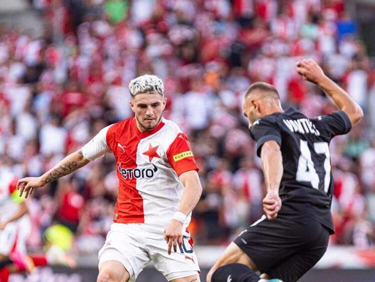    Игровой момент в матче "Славия" Прага - "Заря" Луганск© пресс-служба клуба "Славия" Прага