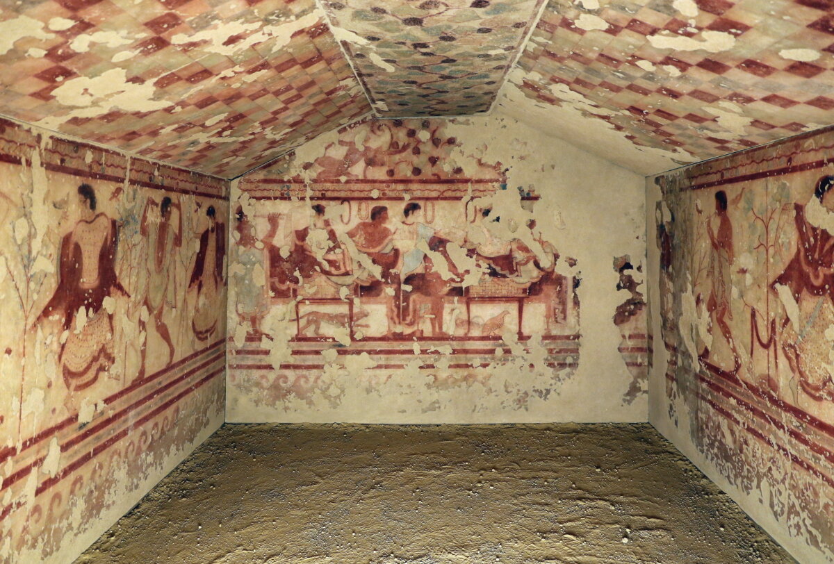 Гробница Триклиния, датировка: V век до н. э. Коллекция: Национальный археологический музей Тарквинии.