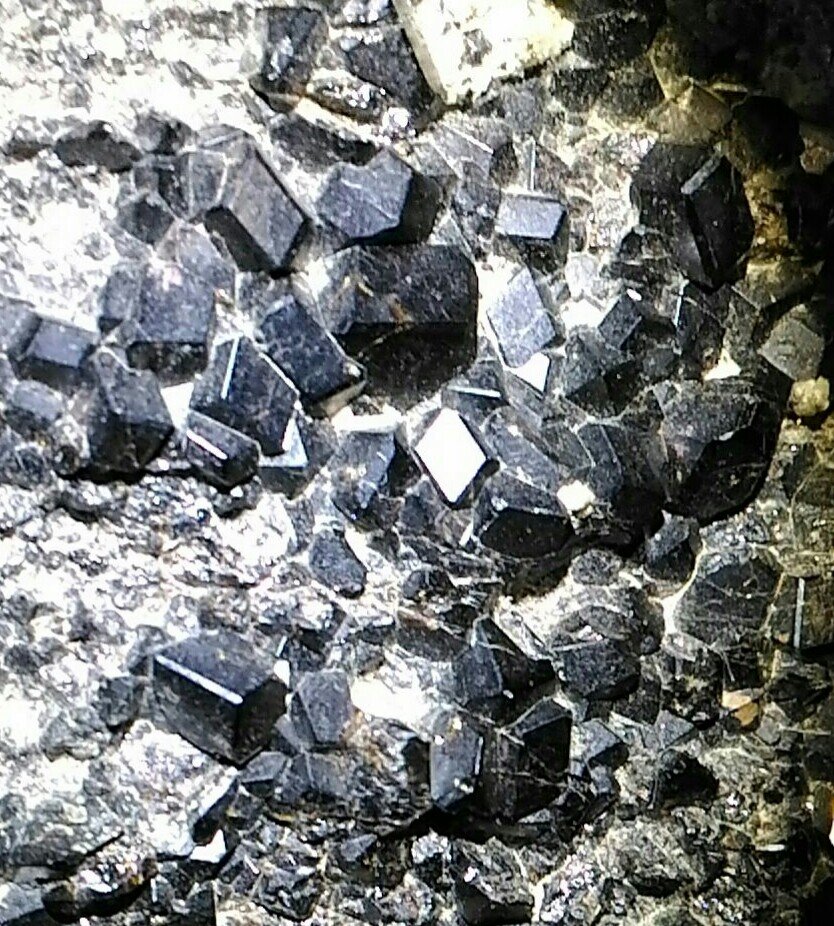 кристаллы стали. кристаллы стали. кристаллы стали. осмий редкоземельный металл. теллур кристаллический.