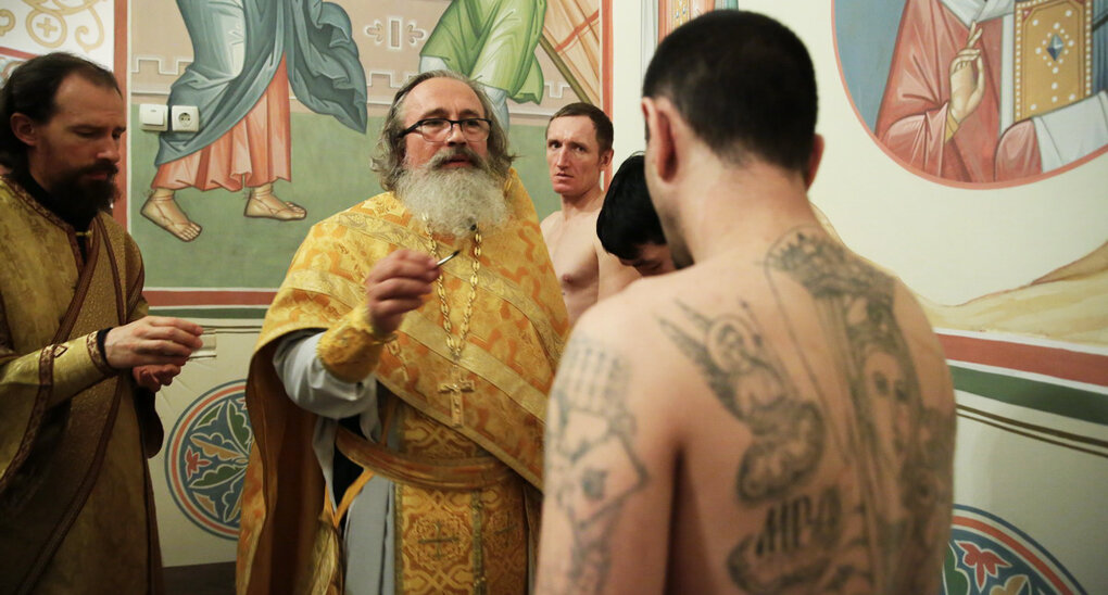 Таинство Крещения. Бутырская тюрьма. Фото:  Владимир Ештокин, www.foma.ru