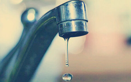 Есть много денежных примет, одна из них связана с карающим краном