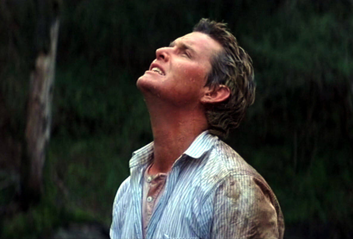 Мелкий дожди превращался в проливной дождь