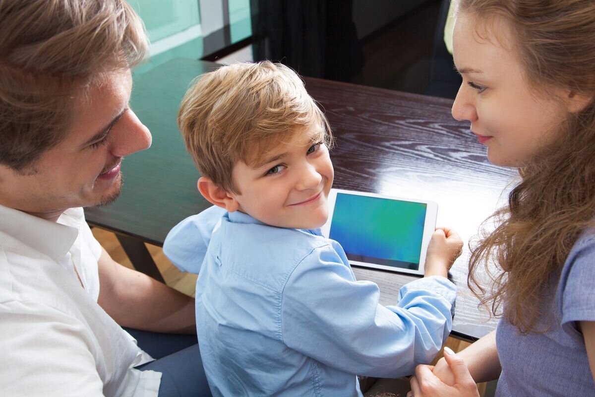 Parents control. Цифровая семья. Родительский контроль фото. Фото родительского контроля в школе.