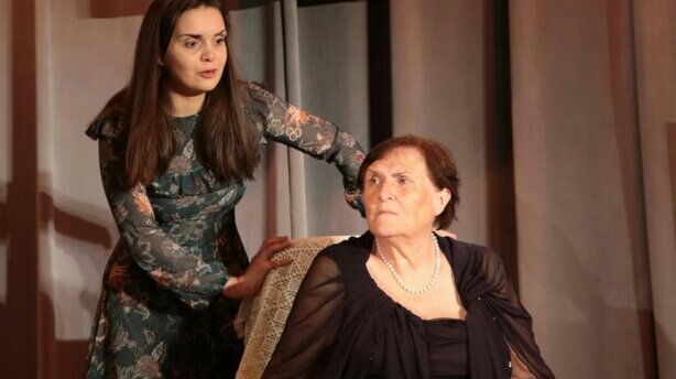 Спектакль "Падение в жизнь"