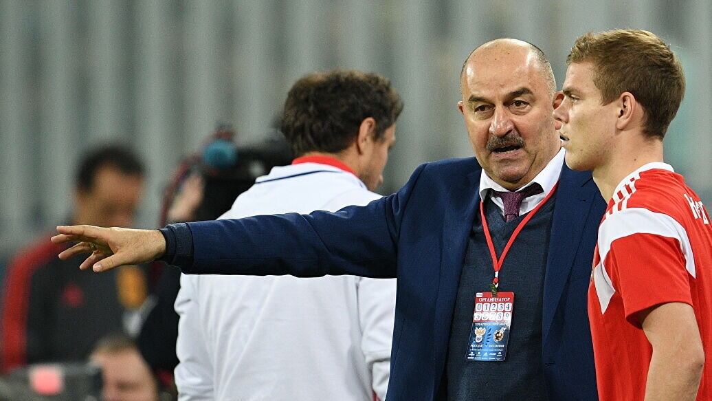 Станислав Черчесов и Александр Кокорин. Фото "РИА Новости" 