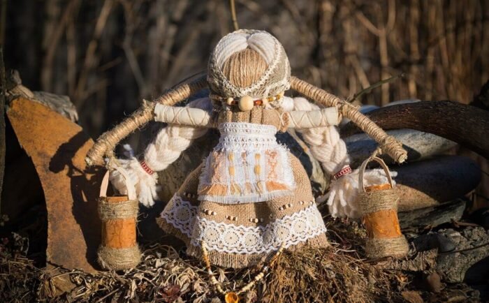 История свадебных кукол
