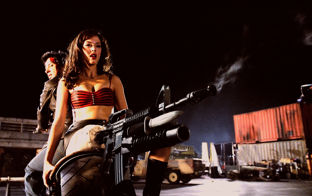 Кадр из фильма "Планета Страха"