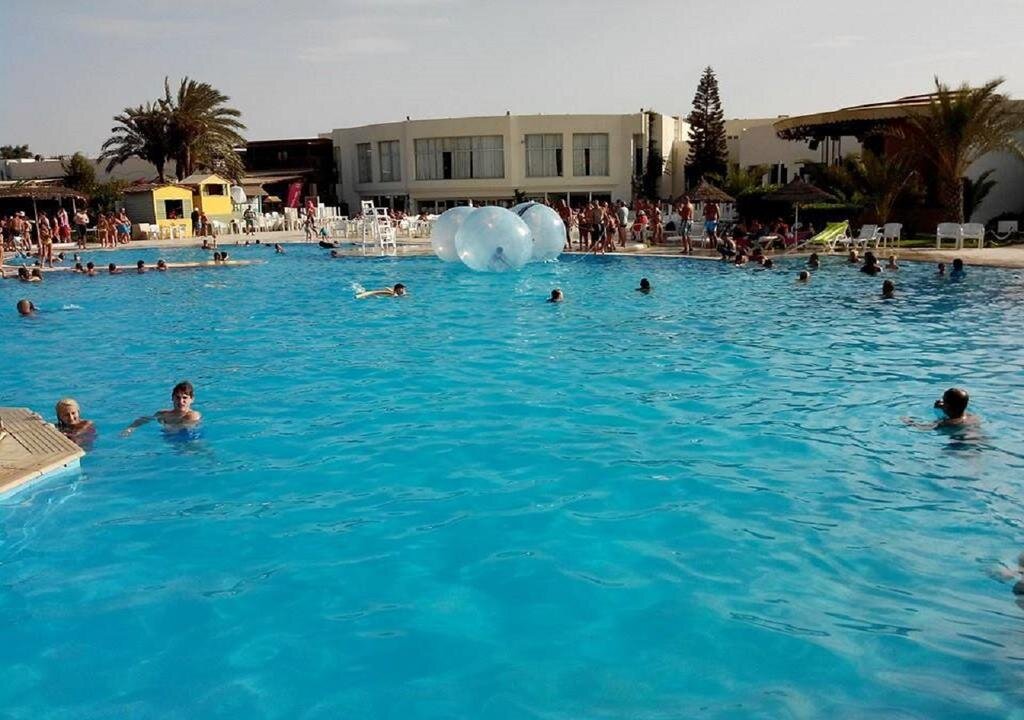 фото отеля https://r-cf.bstatic.com/images/hotel/max1024x768/119/119634160.jpg