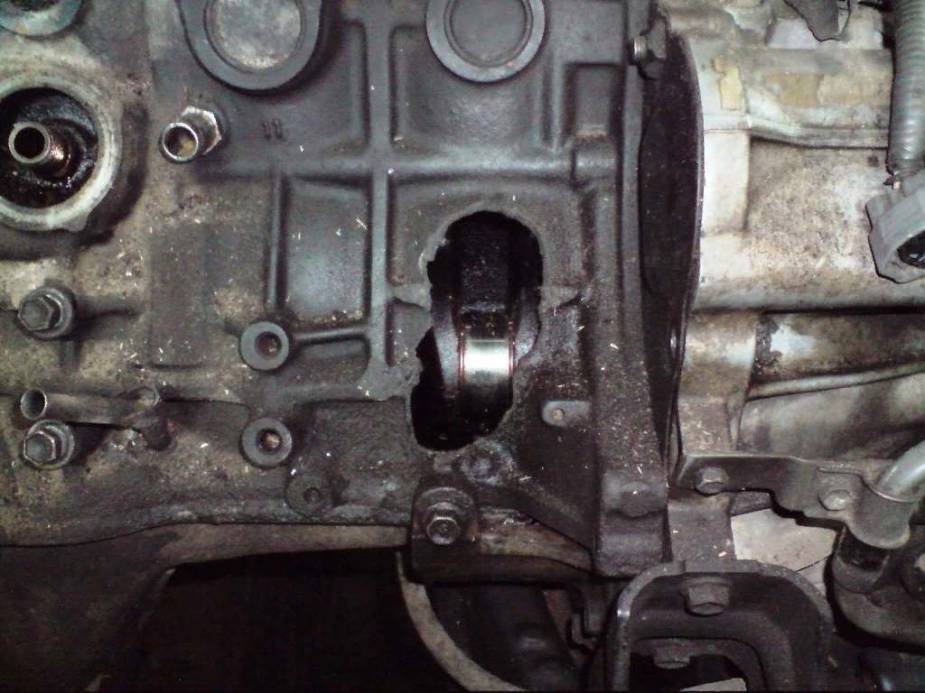 Фото из интернета, ну очень похоже, правда у меня ещё и часть шатуна торчит!!!