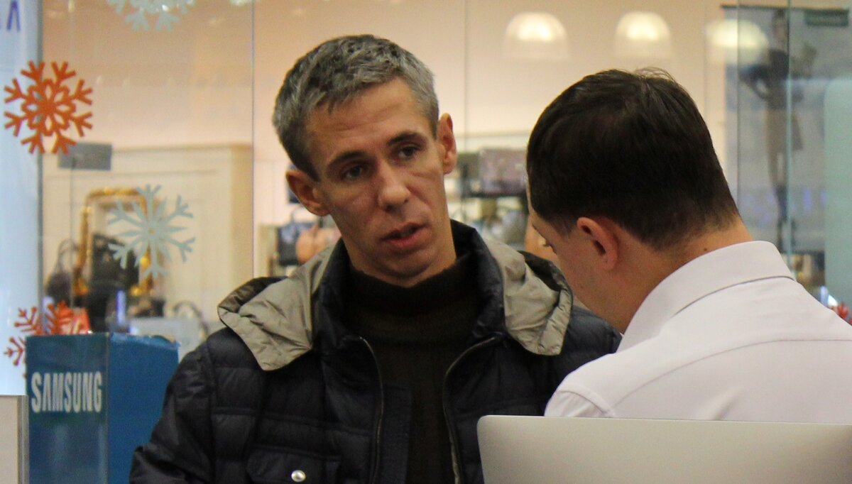 Алексей Панин в "БВЦ" выбирает подарок для дочери