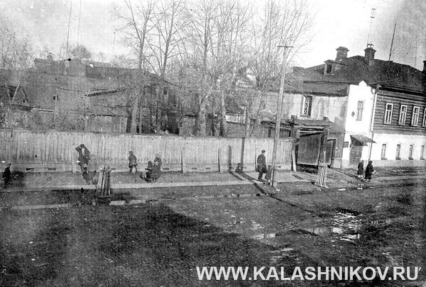 Вид на Красноуфимскую улицу из окна дома № 33, в котором проживала семья Жук. Пермь. 1934 г.