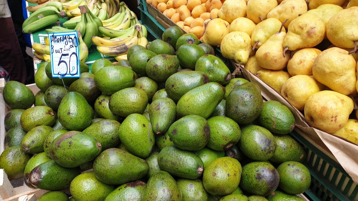 Как авокадо вредит экологии, и почему я перестала его покупать