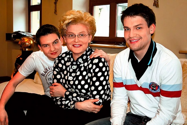 Фото найдено в поисковике Яндекс Согласитесь симпатичные сыновья у Елены