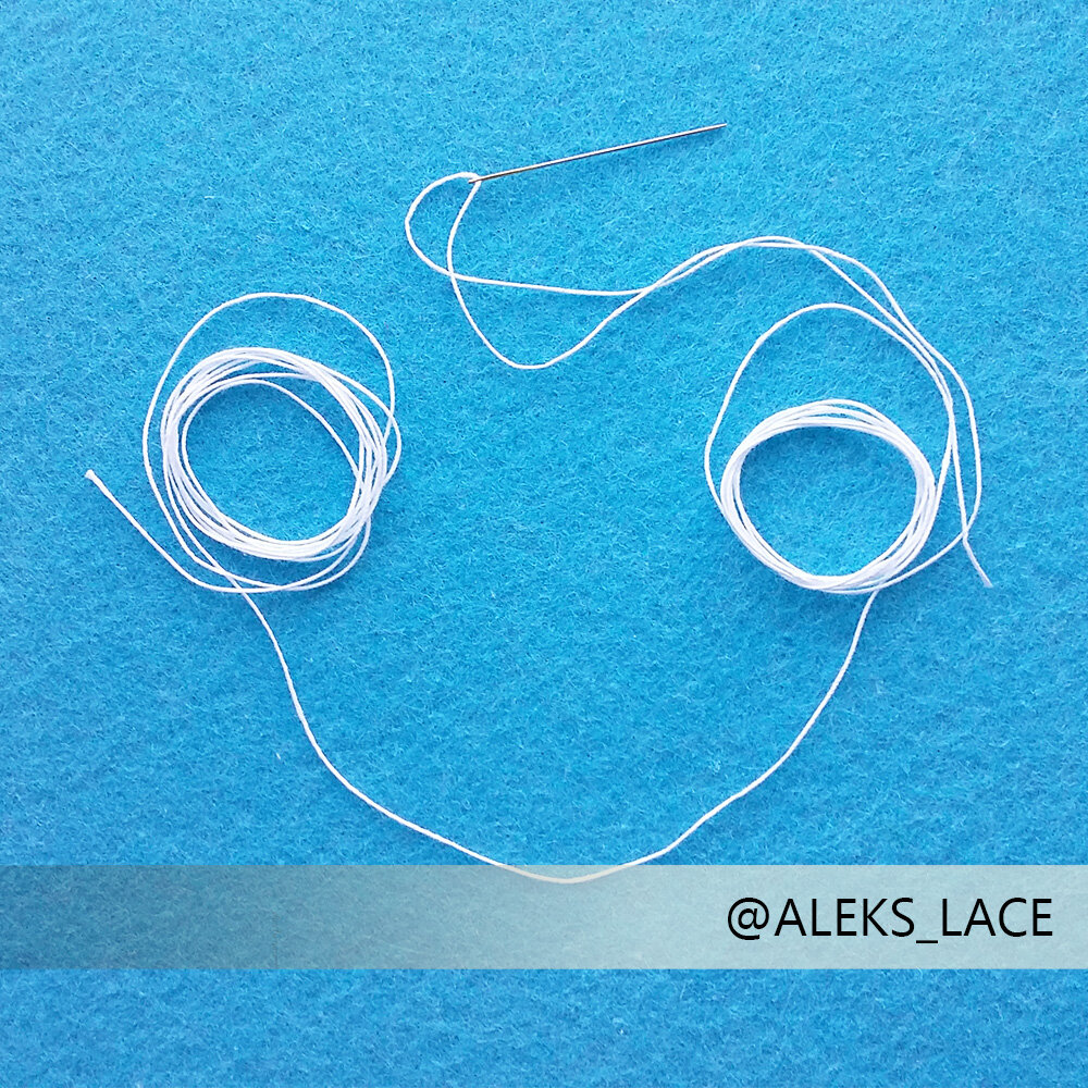 Вот тут, посередине и делаются первые узелки