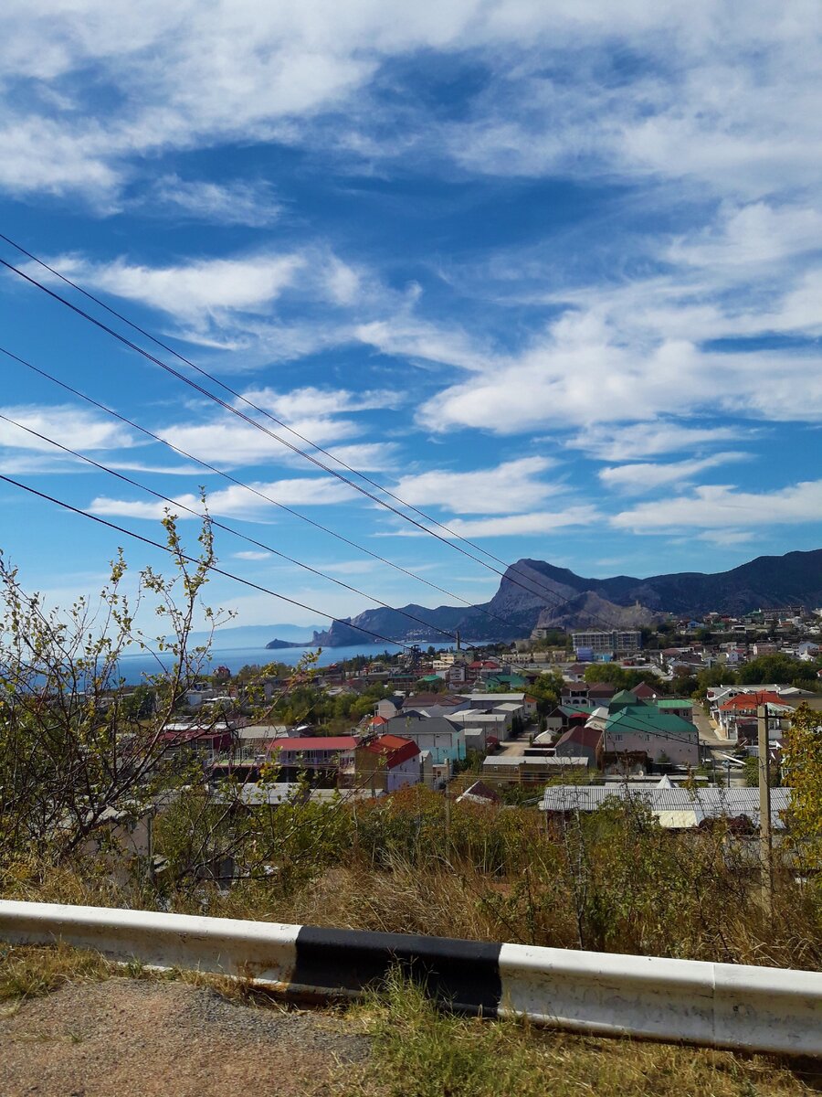 Приехали в город Крыма, а он словно после апокалипсиса: Судак, остались голодные и были ошарашены увиденным,…