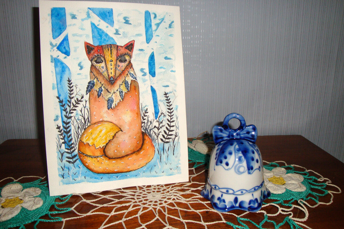 Рисунок Татьяны Валлиуллиной. Колокольчик гжельский. Салфетку бабушка вязала. :)