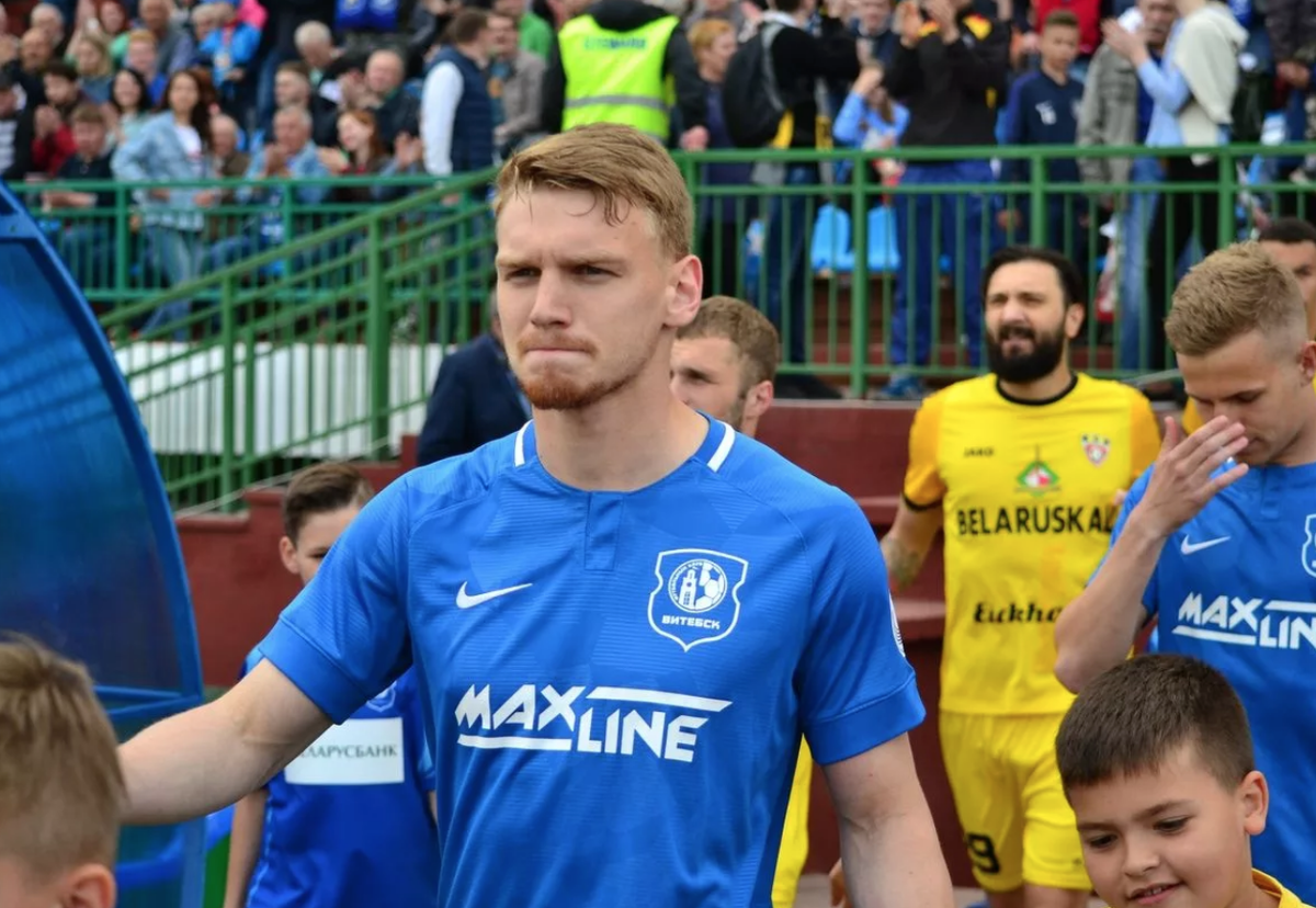 Даниил Чалов - старший брат Федора из ЦСКА - играет в футбол, пишет стихи и интересуется живописью. Фото pressball.by