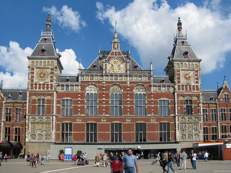 Центральный вокзал Амстердама