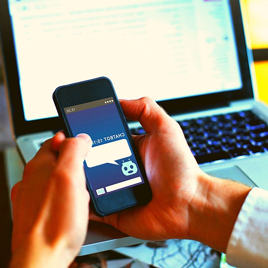 Чат-бот! (Источник: canva.com)