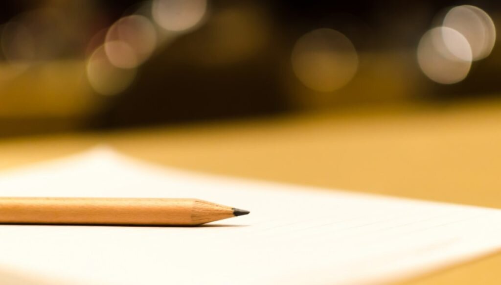 "Берём листок бумаги и...пишем всё что думаем и чувствуем в данный момент..."