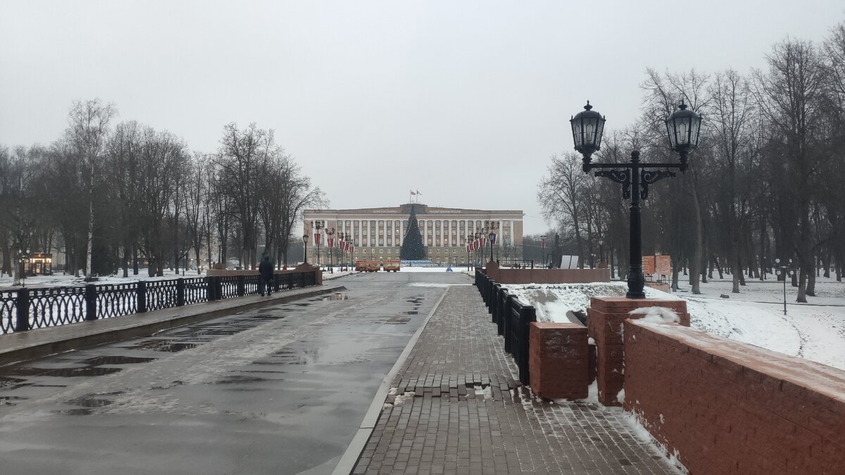 Центральная площадь