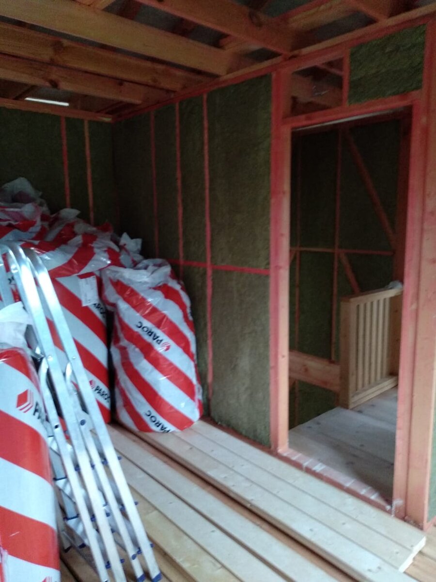 2 этаж, вид из детской на лестничный проём