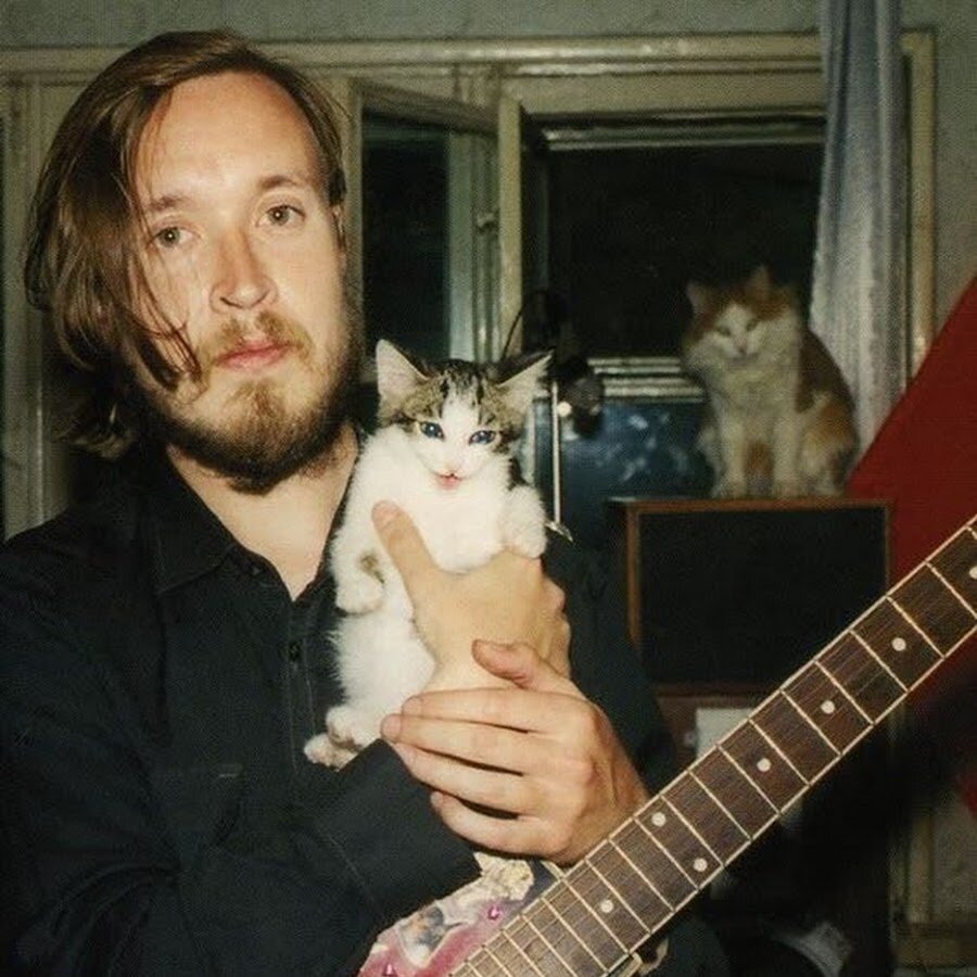 Егор Летов и котики