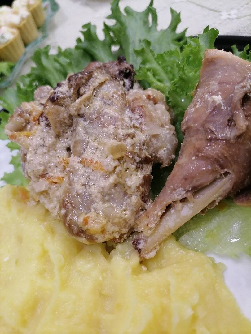 Жаркое из кролика со сметаной и овощами: пошаговый рецепт