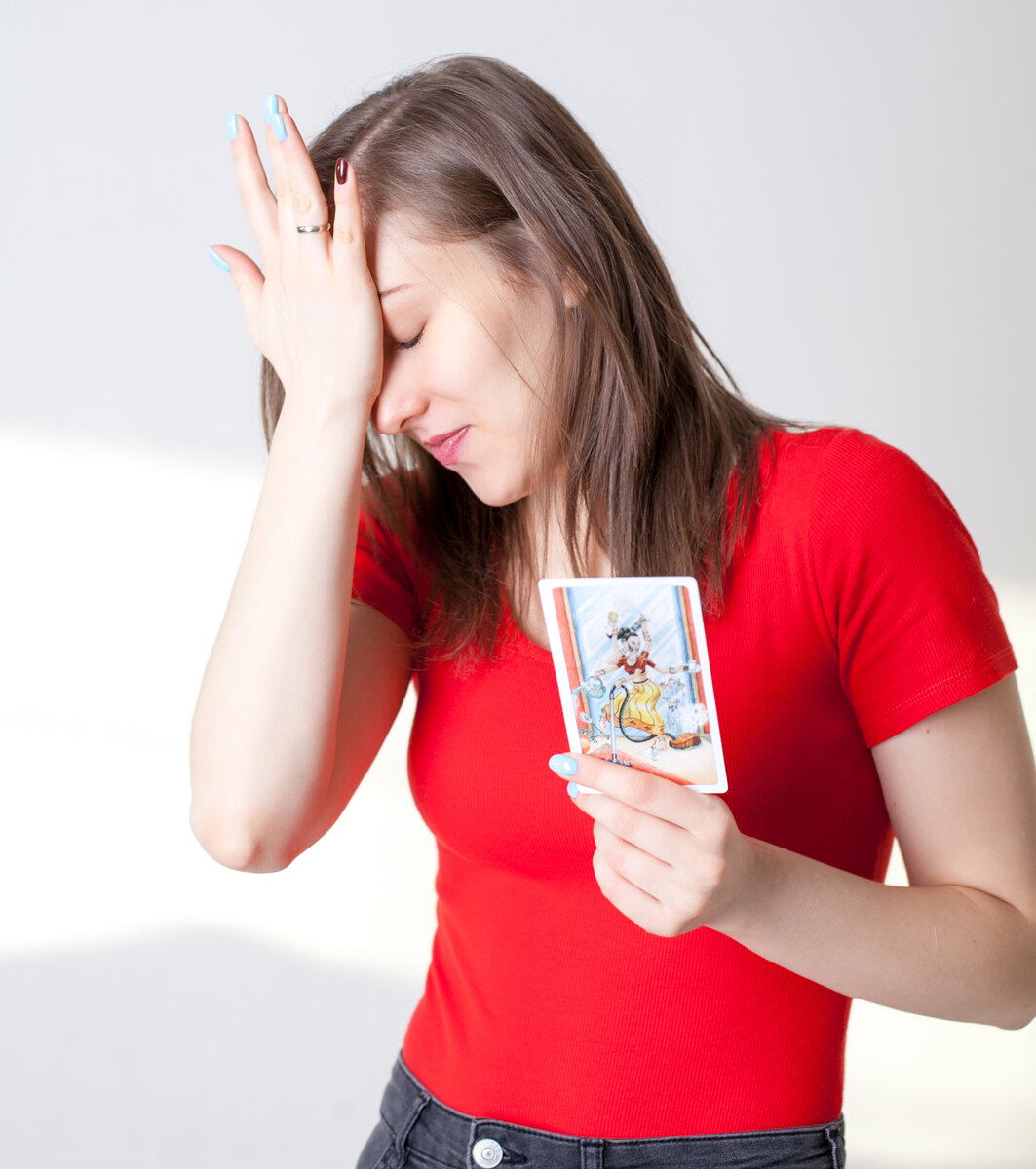 Просто взгляд на карты ничего не меняет