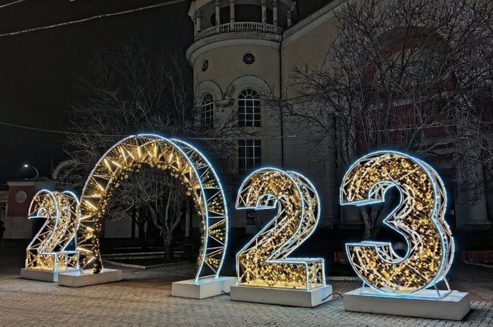     Встретить Новый год в крымской столице можно на любой вкус и кошелек - вариантов масса. Фото: пресс-служба администрации Симферополя