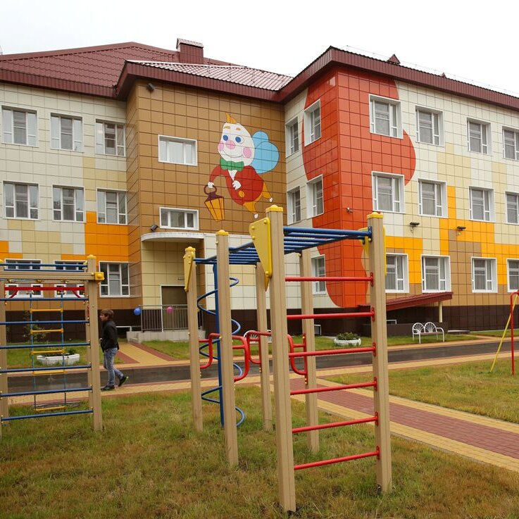 Детские сады фото вход "Они" точно не как "мы": ТОП-5 отличий детсада русской глубинки от американского