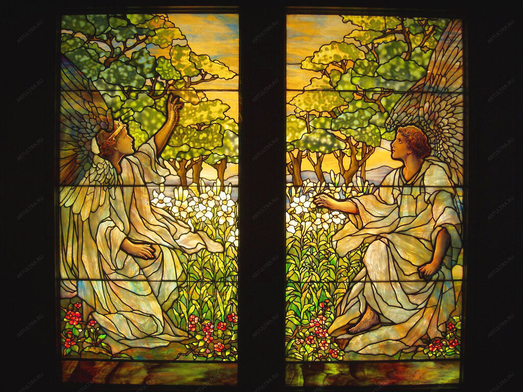 Витраж работы мастерской Тиффани. Фото из открытых источников интернет