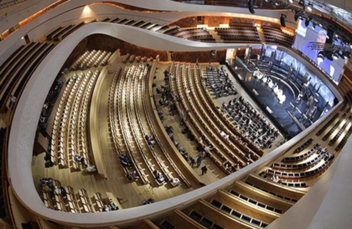 Фото концертного зала в Зарядье