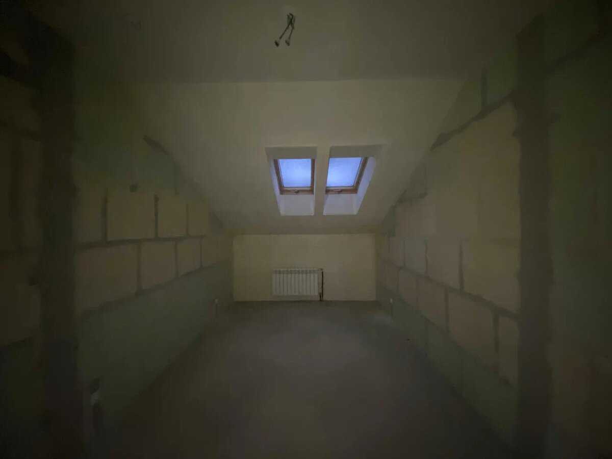 Комната-вагон, потом она станет частью гостиной