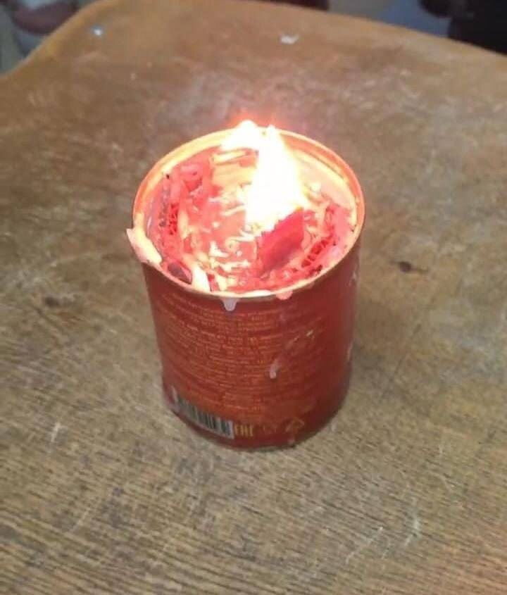  📷    Студенты Орского филиала медицинского колледжа делают блиндажные свечи Марина Шарт