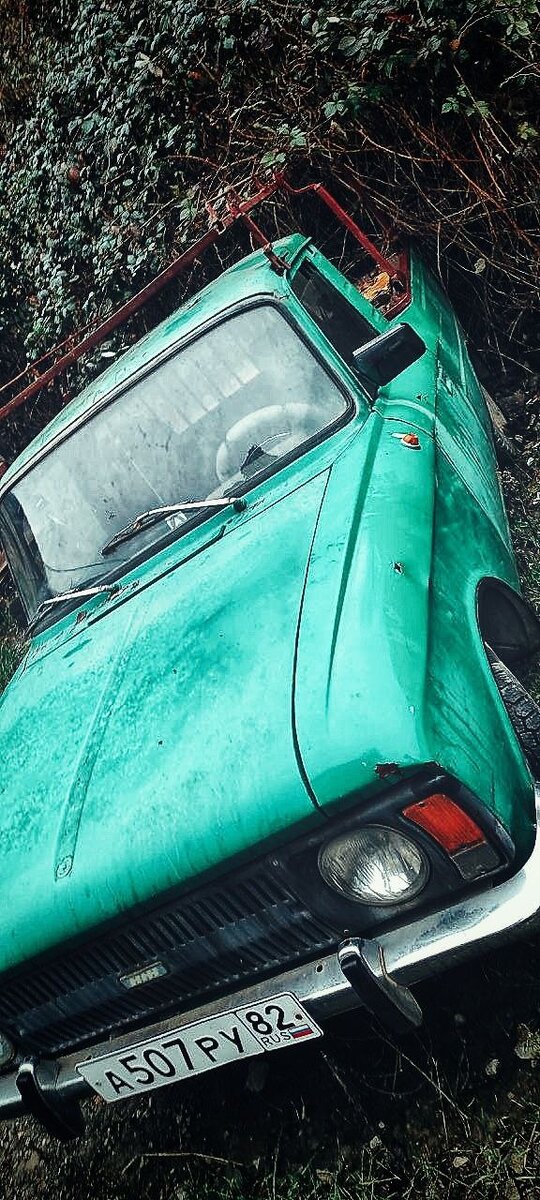 Добрый день, сегодня поговорим о приобретении, и ремонта, хорошего помощника ИЖ 2715-01 Для чего создан был этот аппарат для того и брался. Долго думал взять ВАЗ 2104, но всегда хотел кузов и что б не жалко было в случае чего продираться сквозь заросли. Зная что у коллеги по работе есть один экземпляр что мне подходит, я к нему подошел и решил поинтересоваться не хочет ли он мне его продать. А тот на удивление достаточно быстро согласился, аргументируя тем что у него есть машина для подобных работ, а ИЖ  стоит и гниет.